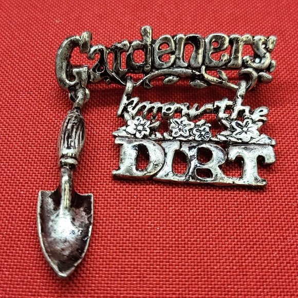 VTG Danecraft Gardening Pin Brooch Gardeners Know the Dirt Dangle Silver Tone - Picture 12 of 12